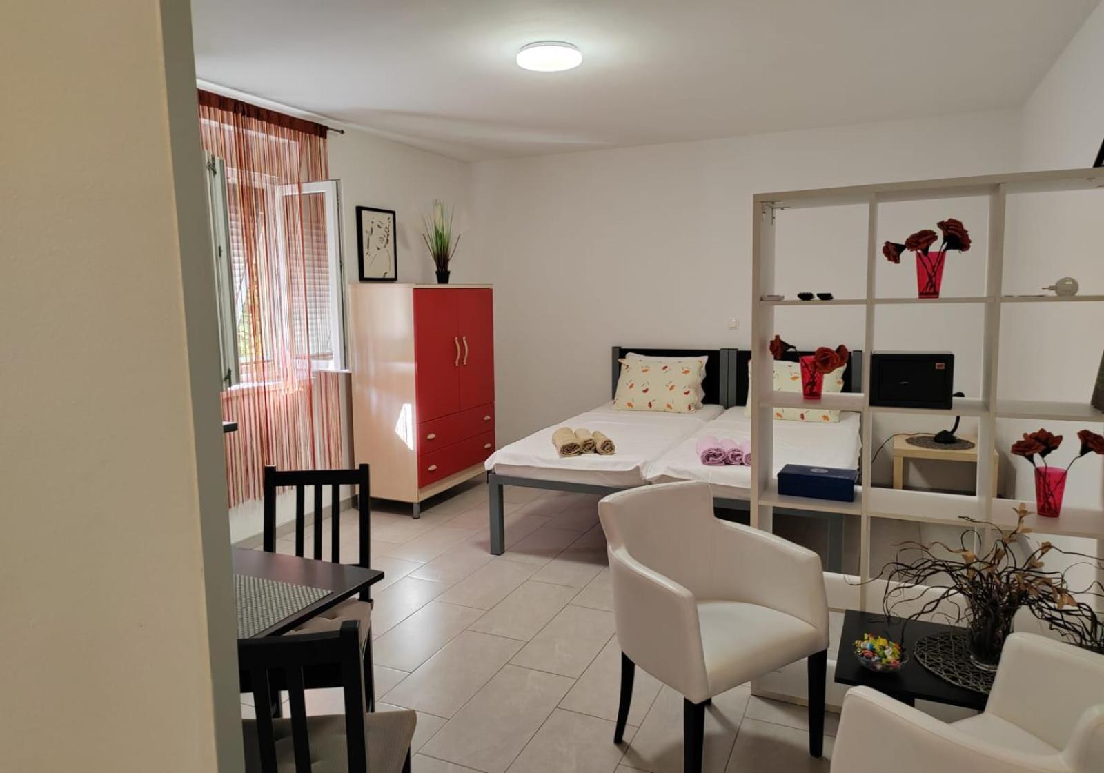 Apartment A-mol *