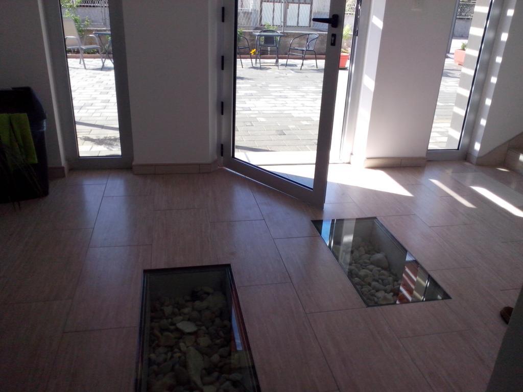 Apartment A-mol *
